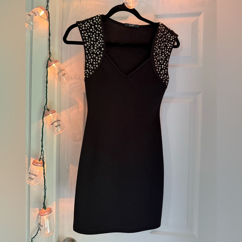 Papaya Black Sheath Mini Dress with Cap Sleeves